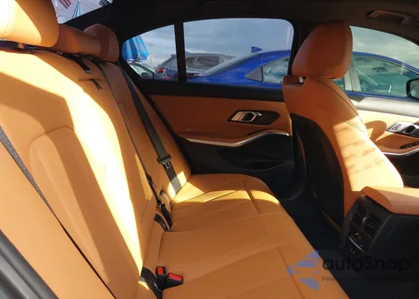 2023 BMW 3 Series 330E из США, поврежденный, VIN 3MW39FF06P8C84003